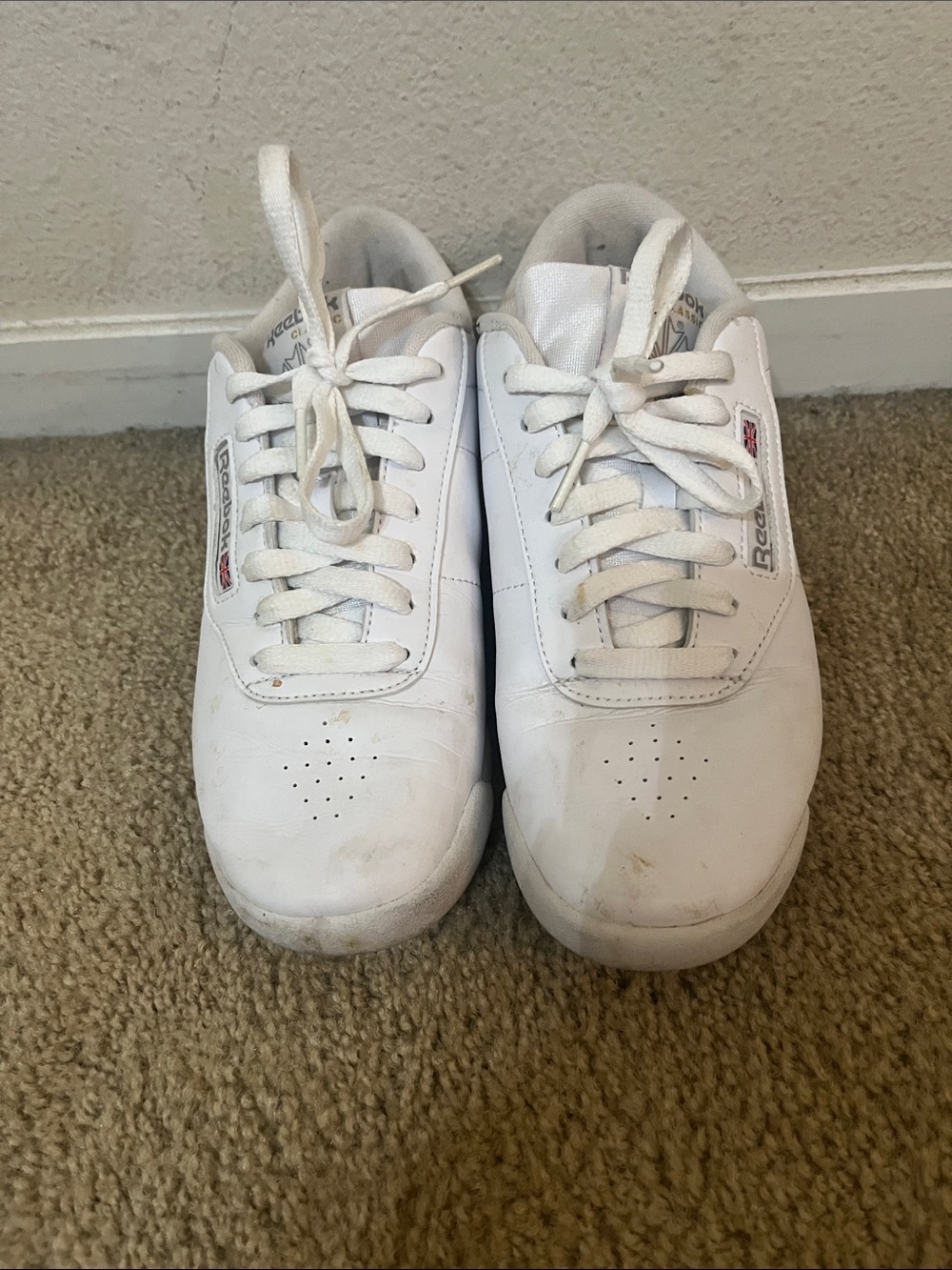 Reebok White Men’s Leather Low-Top Sneakers